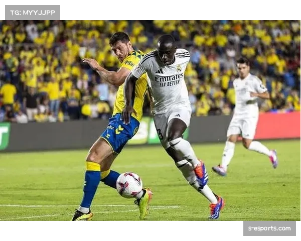 皇马遭遇赛季首场平局 客场战绩成争冠隐忧 皇马遭遇赛季首场平局 客场战绩成争冠隐忧