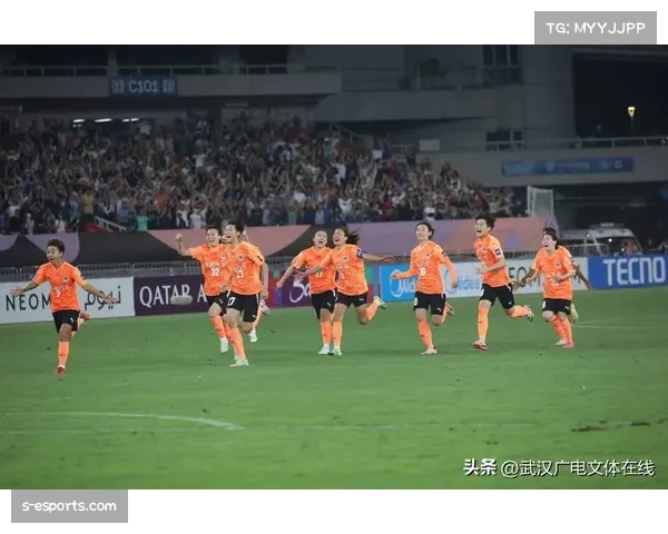 亚冠赛场VAR技术再成焦点 两度改判点球引讨论 亚冠赛场VAR技术再成焦点 两度改判点球引讨论