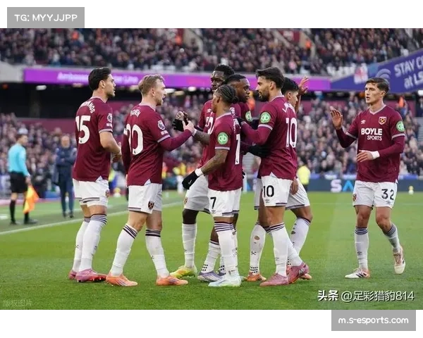 维拉2比1曼联 瓦拉内与利桑德罗中卫组合面临重组